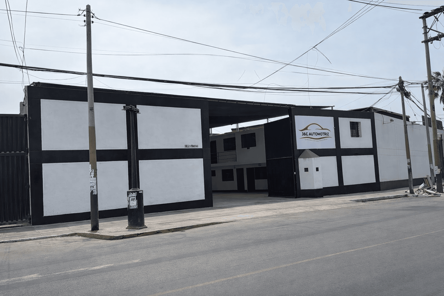Sede 02 J&C Automotores S.A.C.